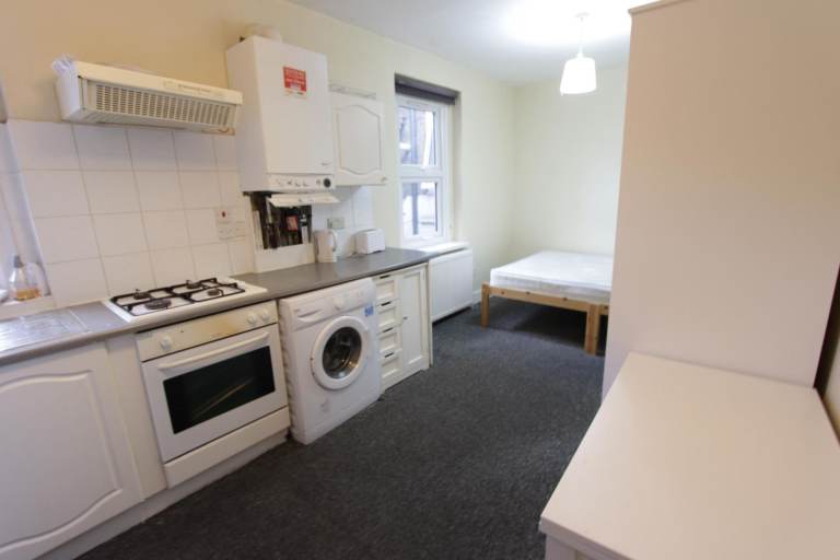 Studio To Let W14. Available TODAY. West Brompton, West Kensington. Chelsea, Earls Court. CALL NOW 