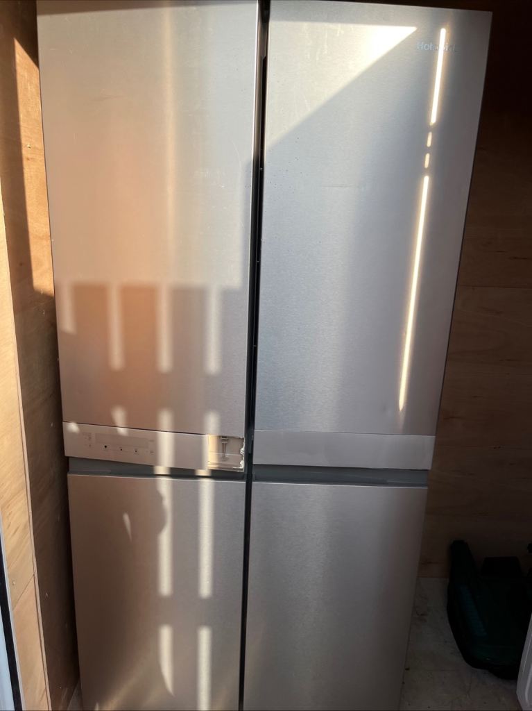 Fridge freezer 