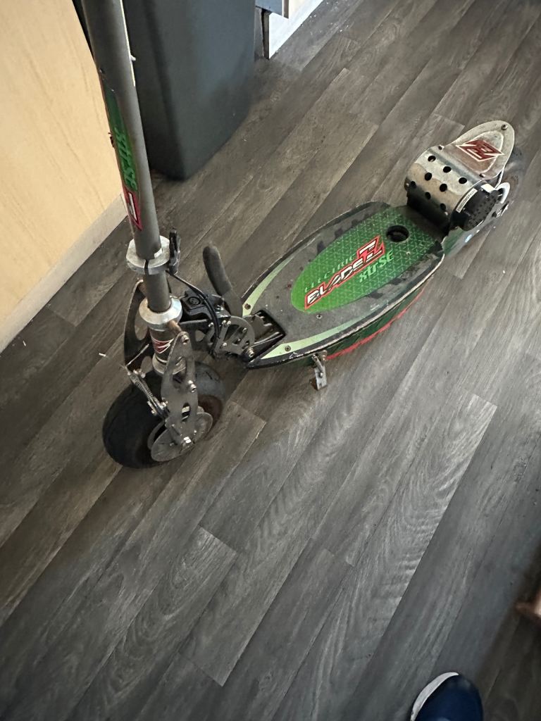 BladeZ Moby ST Electric Scooter 