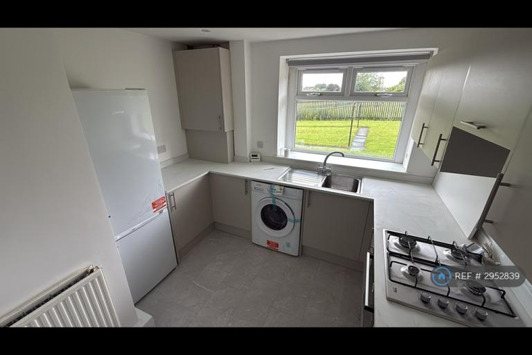 2 bedroom flat in Rye Road, Glasgow, G21 (2 bed) (#2952839)