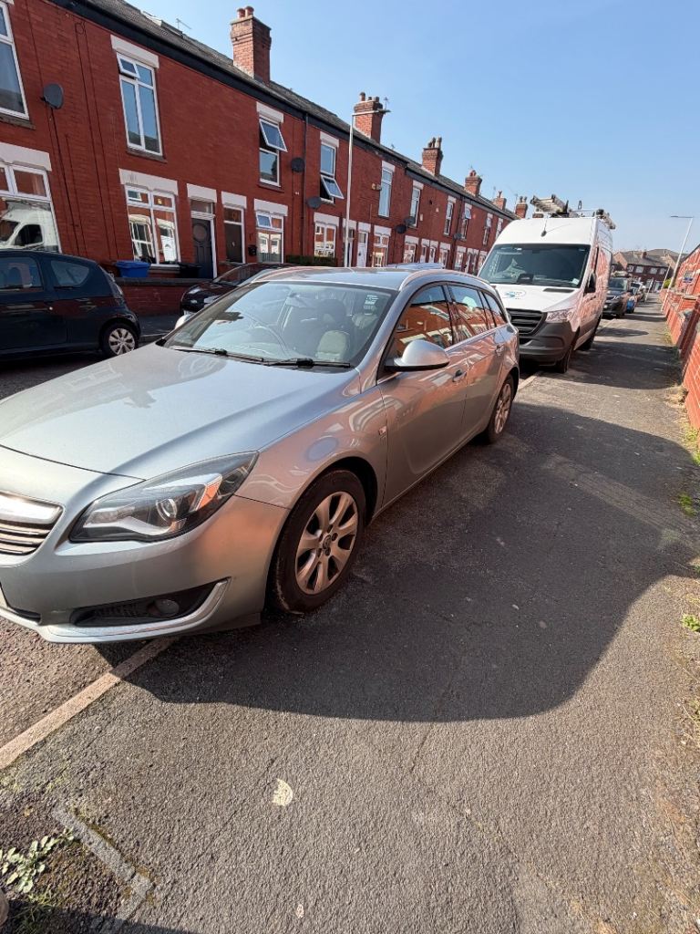 2.0 Vauxhall insignia auto estate diesel 