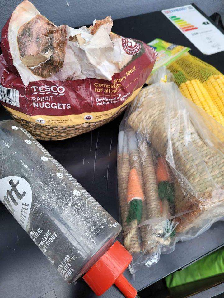 RABBIT ACCESSORIES, CORN, DRINKING BOTTLE, NEW TOY