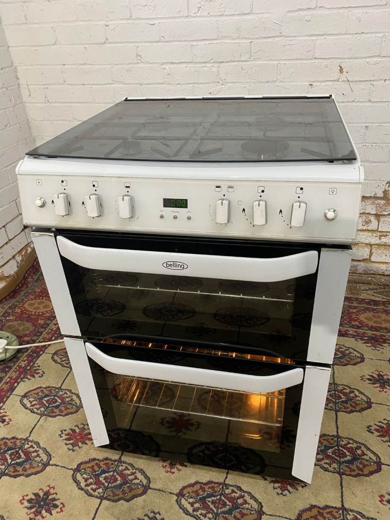 Beautiful 2 gas cooker in very good condition fully working 