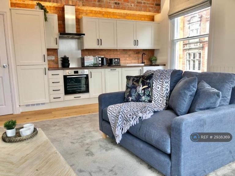 1 bedroom flat in St Peter's Gate, Nottingham, NG1 (1 bed) (#2938369)