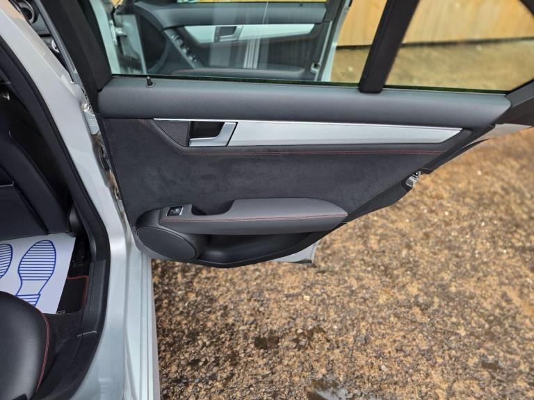 2013 Mercedes-Benz C Class C220 CDI BlueEFFICIENCY AMG Sport Plus 4dr Auto SALOON DIESEL Automatic