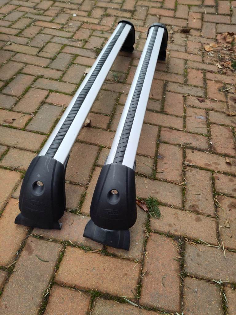 Ford Focus Roof Bars (2203142)