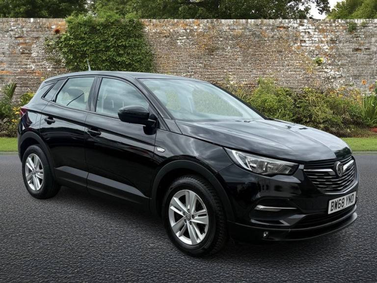 2019 Vauxhall Grandland X 1.2 Turbo SE 5dr HATCHBACK PETROL Manual