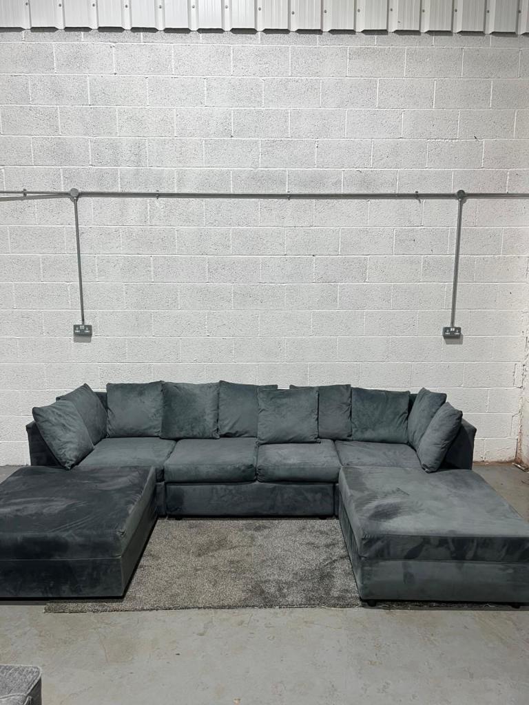 U shaped sofa 🛋️ delivery 🚚 available 
