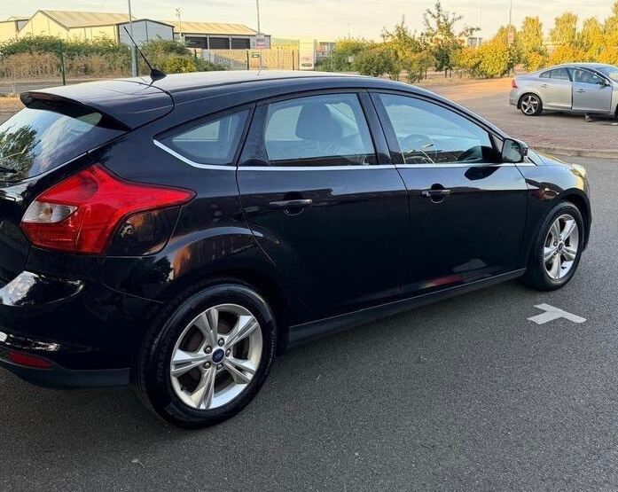 ( 2013 - DIESEL) FORD FOCUS TDCI 1.6*£35 TAX*MOT-1 YEAR *like vauxhall astra corsa focus mazda 2