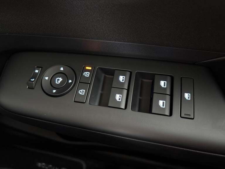 2025 Hyundai KONA 1.6T 138 Advance 5dr HATCHBACK PETROL Manual