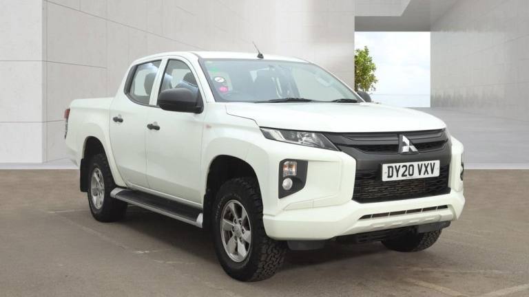 2020 Mitsubishi L200 2.2 DI-D DC 4Life Pickup Double Cab 4dr Diesel Manual 4WD Euro 6 (s/s) (150 ...