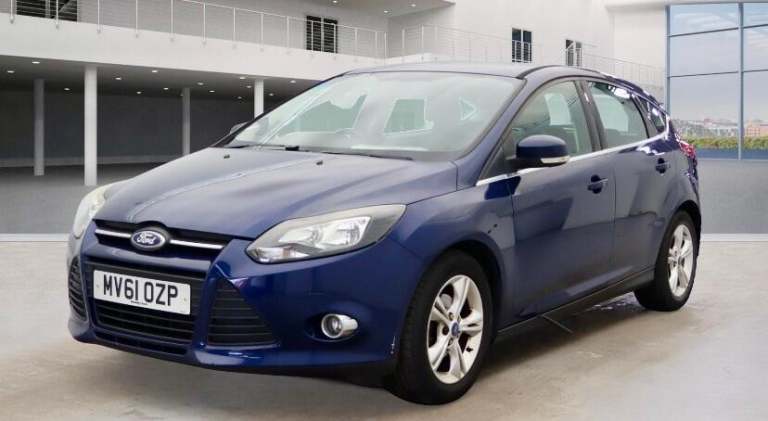 2011 Ford Focus 1.6 125 Zetec 5dr Powershift HATCHBACK PETROL Automatic