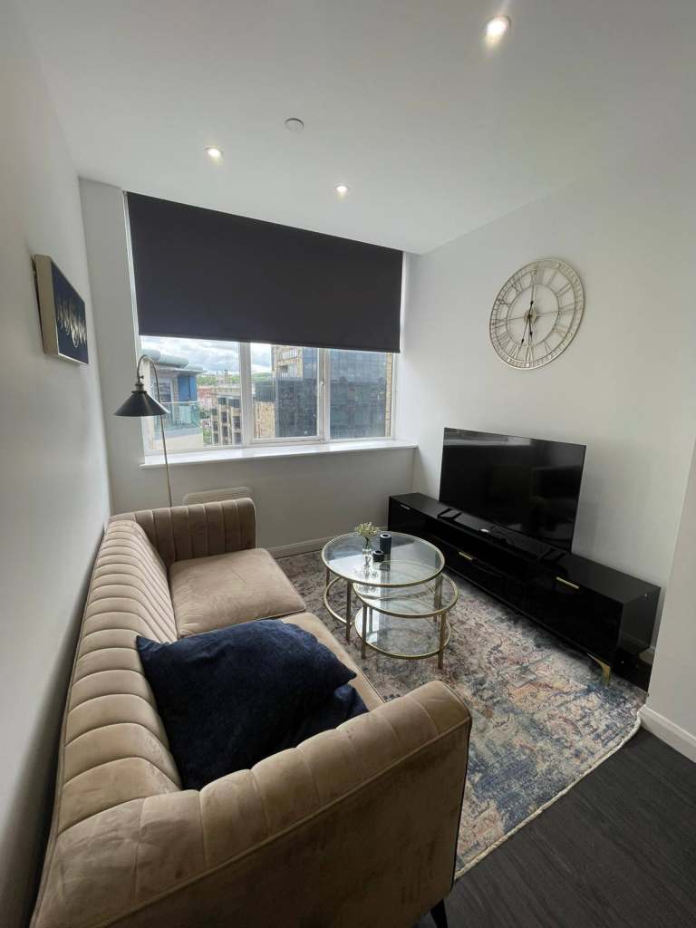 Stunning Modern 1 Bedroom Apartment in Little Germany, Bradford City Centre