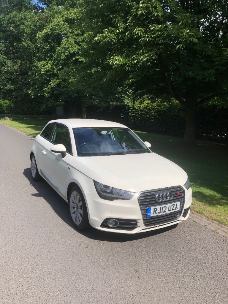 Audi A1 1.6TDI SPORT 