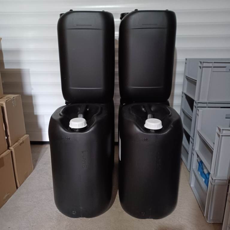 25L Plastic Containers Drum Jerry Can - can be used for non drinking water, allotments etc