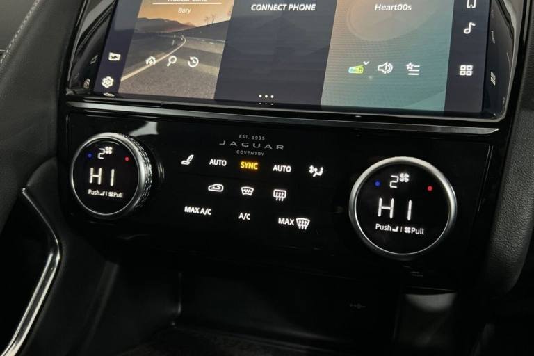 2021 21 JAGUAR E-PACE 1.5 P300E 12.17KWH R-DYNAMIC S SUV 5DR PETROL PLUG-IN HYBR