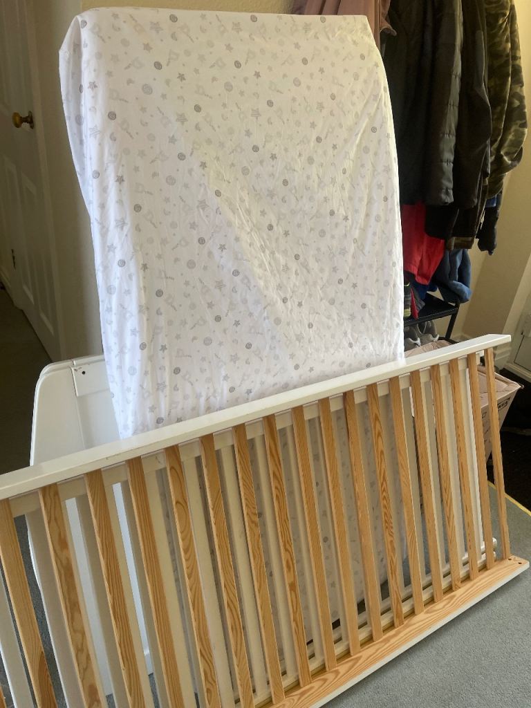 White Wooden Baby Cot with Mattress – Good Condition
