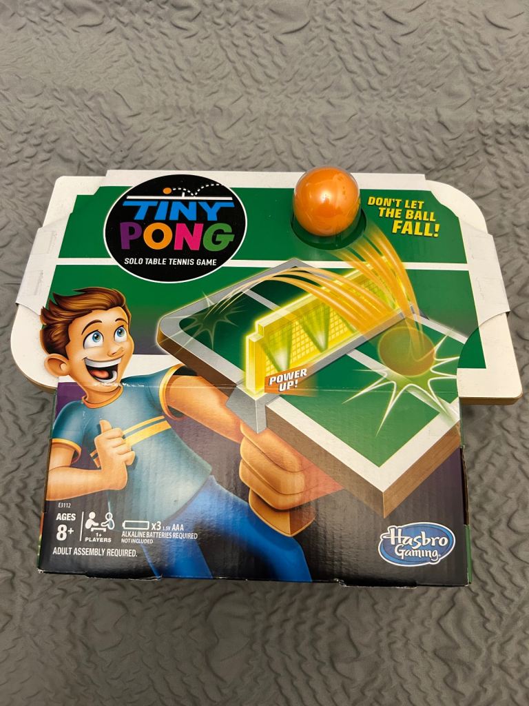 Tiny pong tennis table