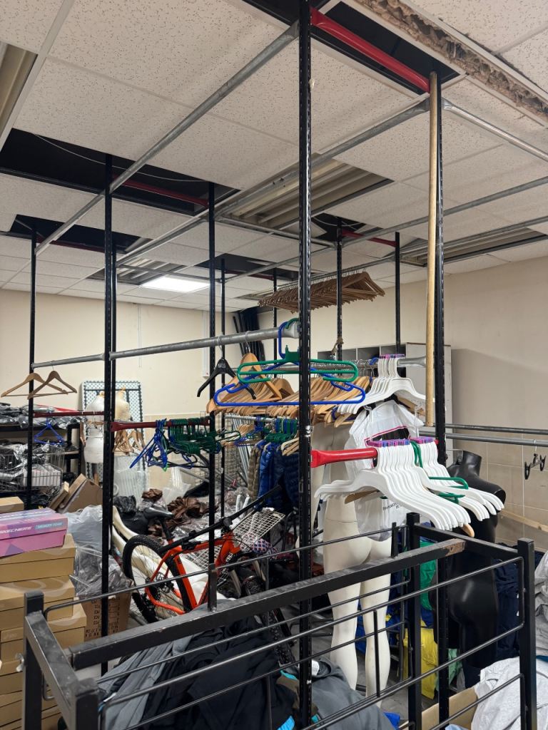 Retail Shop Hanging and Racking System – Good Condition