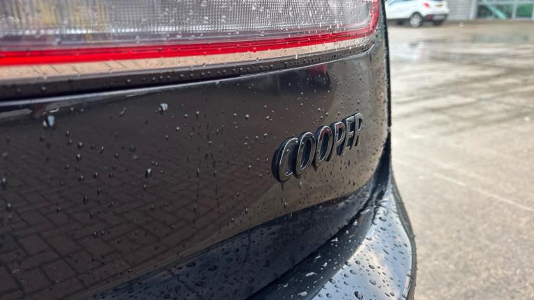 2022 MINI Clubman 1.5 Cooper Shadow Edition 6dr Auto ESTATE PETROL Automatic