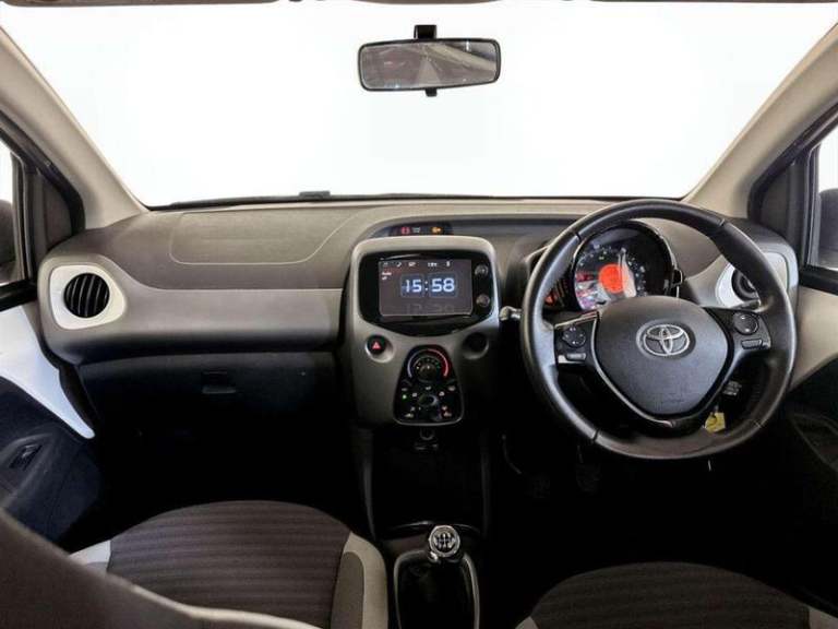 2018 Toyota AYGO 1.0 VVT-i X-Play 5dr HATCHBACK PETROL Manual