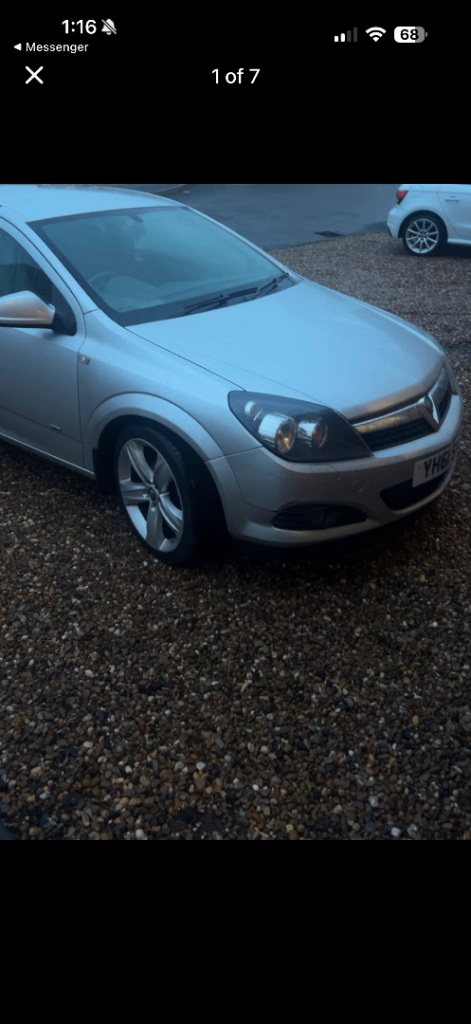 NEED GONE 2011 vauxhall astra