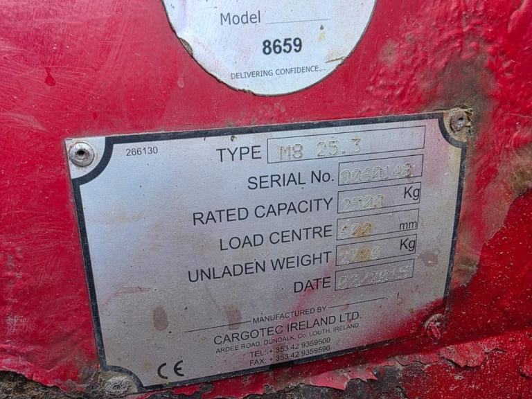 2015 Scania P320 6X2 Twin Wheel 27ft Curtainsider Body