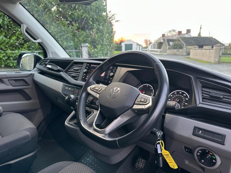 VOLKSWAGEN TRANSPORTER 2.0 TDI T28 Highline 2021