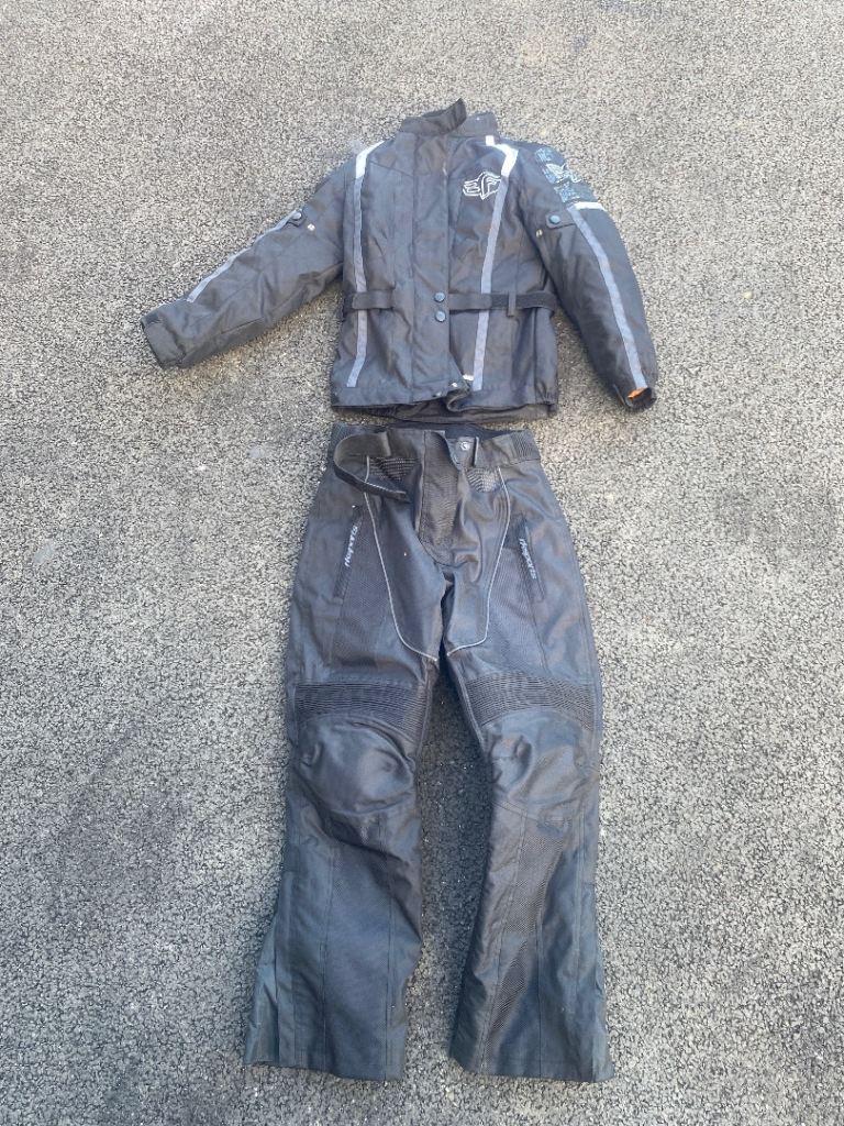 Ladies motorcycle clothing 