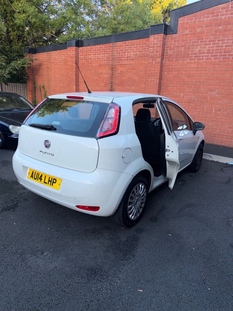 Fiat, PUNTO, Hatchback, 2014, Manual, 1242 (cc), 5 doors