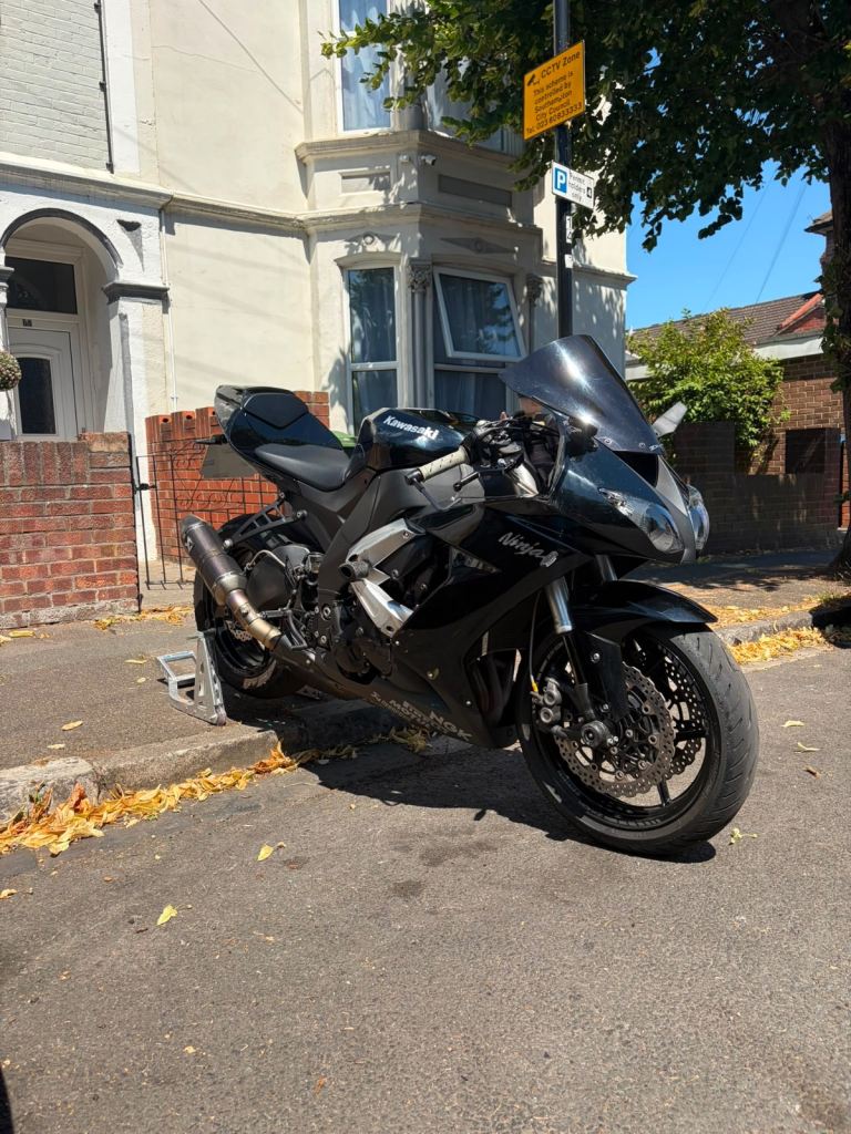 Kawasaki, Ninja ZX10r, HPI Clear, Low miles