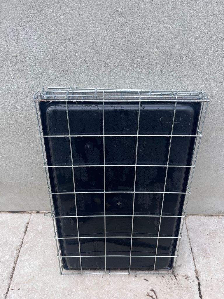 Like new large dog crate