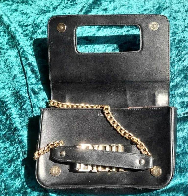 Bag and Purse Bundle. £2/£1 each or bundle £12