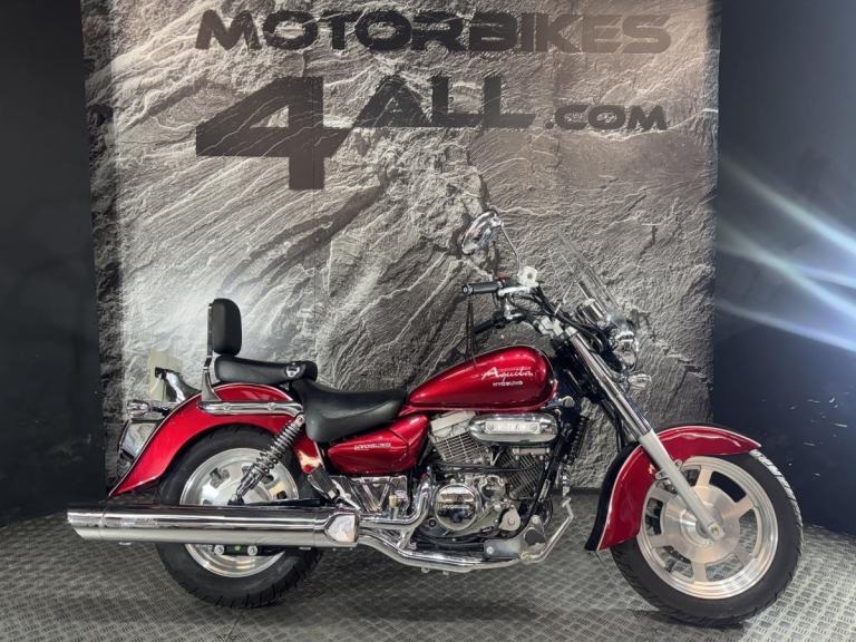 HYOSUNG AQUILA GV 250 2010