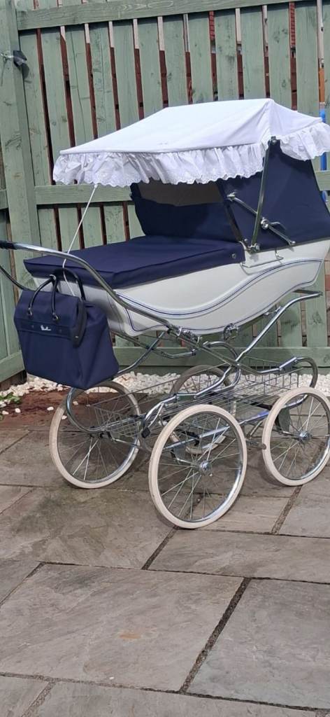Kensington Silver Cross Pram