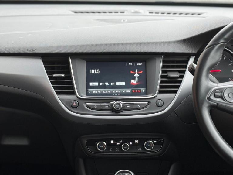 2019 Vauxhall Crossland X 1.2T ecoTec [110] SE 5dr [6 Speed] [S/S] HATCHBACK PETROL Manual