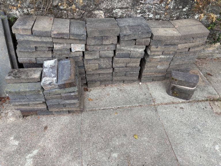 Reclaimed Staffordshire Blue Bricks / Pavers – 130 Pieces