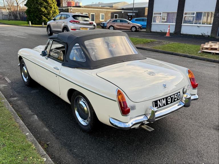 1969 (G) MGC 3.0 Roadster 