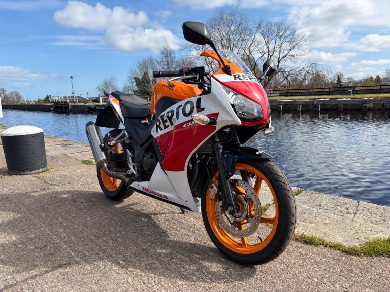 Honda CBR 300R 