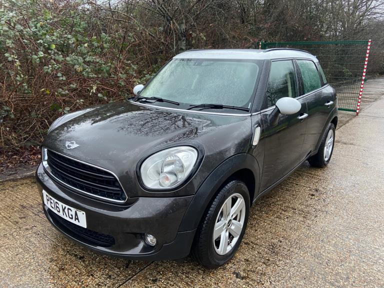 2016 MINI Countryman 1.6 Cooper 5dr Grey 77k Miles FSH Years MOT Warranty HATCHBACK Petrol Manual