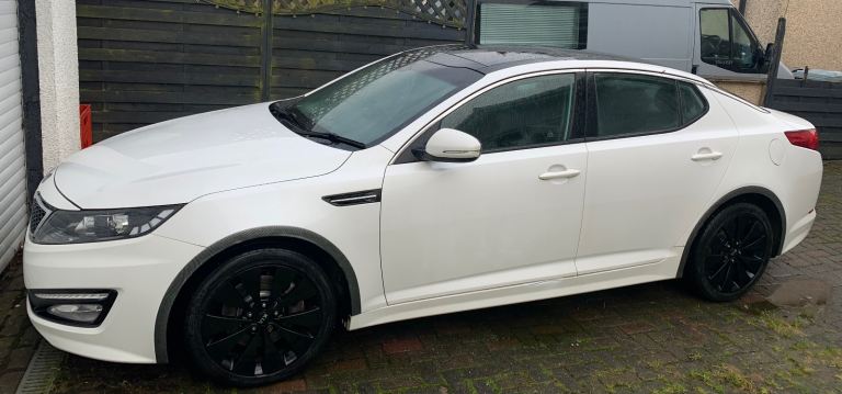 Snow White Pearl - Kia - OPTIMA- Luxe2 - Saloon, 2012, Manual, 1685 (cc), 4 doors