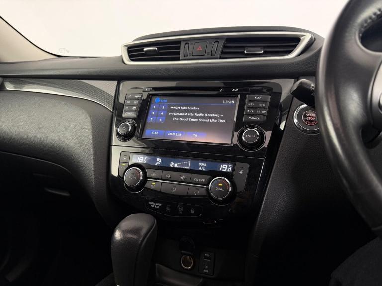 2017 Nissan X-Trail 1.6 dCi N-Vision XTRON Euro 6 (s/s) 5dr ESTATE Diesel Automatic