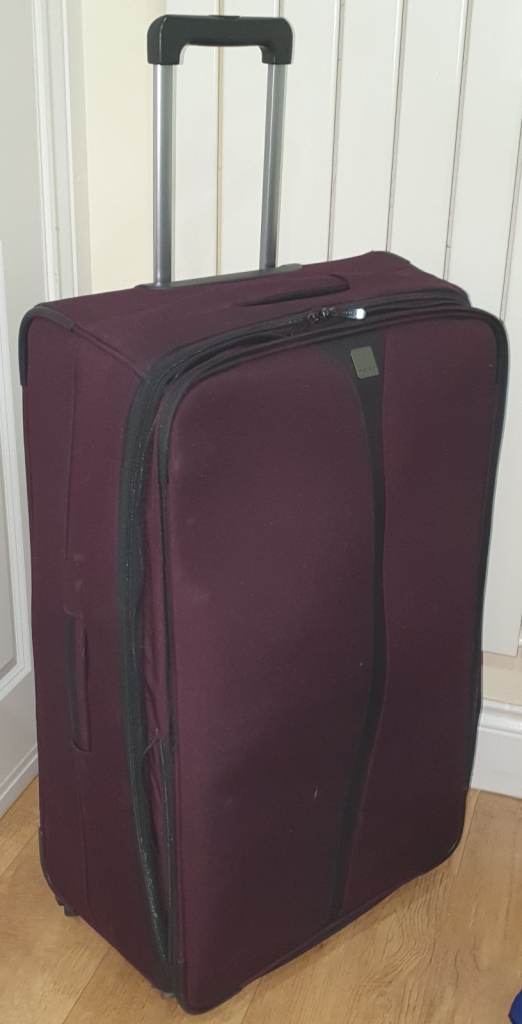 TRIPP EXTRA Large Dark Purple Suitcase 31.5" Tall FAULTY WHEELS COLLECT ONLY LONDON NW9