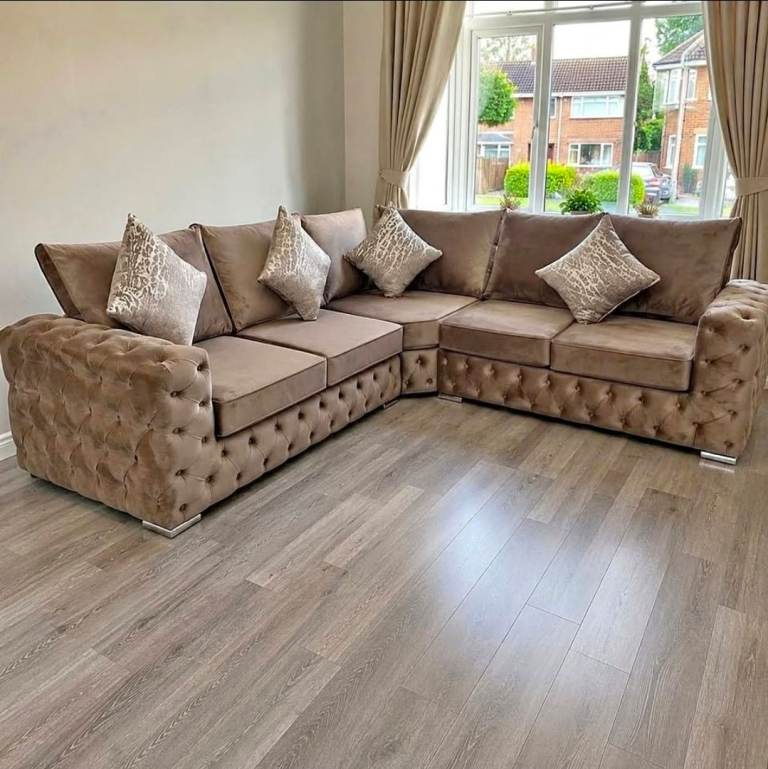 BRAND NEW Ashton 5 Seater Mink Velvet Corner Sofa – Chesterfield Style