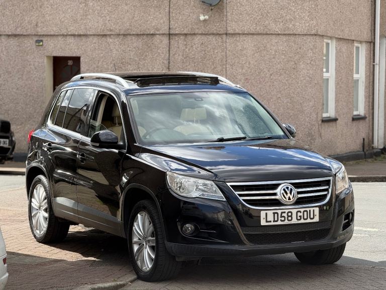 Volkswagen, TIGUAN, Estate, 2009 , automatic , 1968 (cc), 5 doors