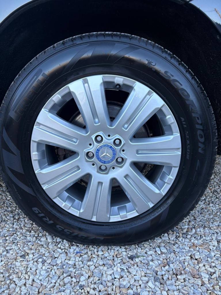 MERCEDES-BENZ GL CLASS 3.0 GL350 CDI V6 BlueEfficiency 2011