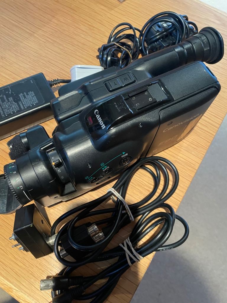 Canon Canovision E90 Camcorder