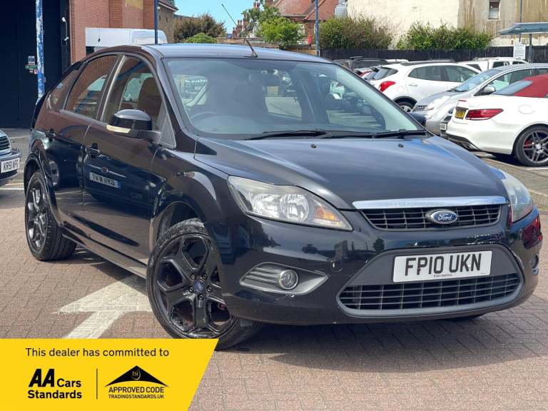  Ford Focus 1.6 Zetec 5dr Petrol Manual