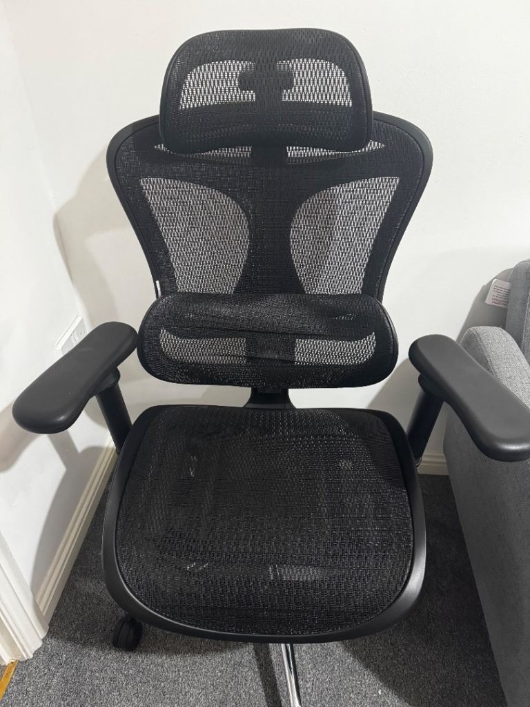 Ergonomic office chair