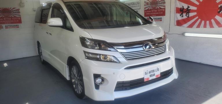 Toyota vellfire 2.4 auto 7 seater japanese import only 18k miles 4.5 grade 2013